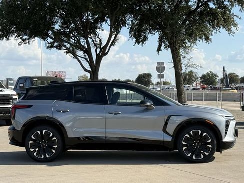 New 2026 Chevrolet Blazer EV RS AWD/4WD image 4