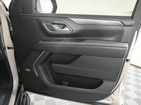 Used 2024 Chevrolet Tahoe RST w/ RST Performance Edition image 12