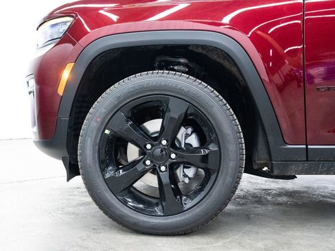 New 2026 Jeep Grand Cherokee Limited AWD/4WD image 7