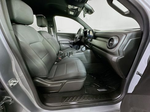 Used 2024 Chevrolet Colorado W/T image 29