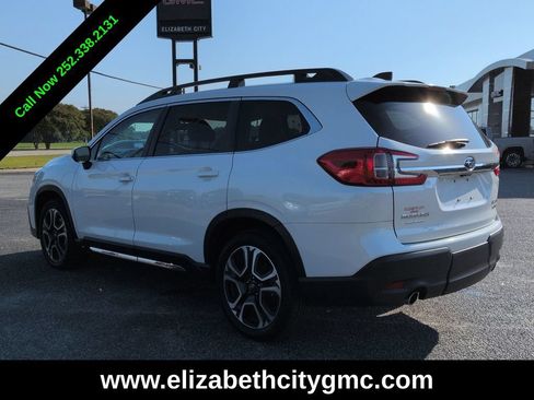 Used 2023 Subaru Ascent Limited AWD/4WD image 6