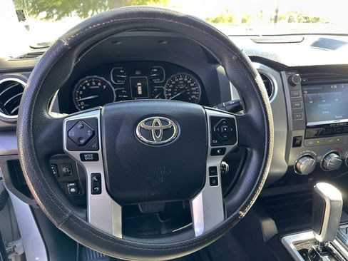 Used 2018 Toyota Tundra SR5 w/ SR5 Upgrade Package RWD image 16