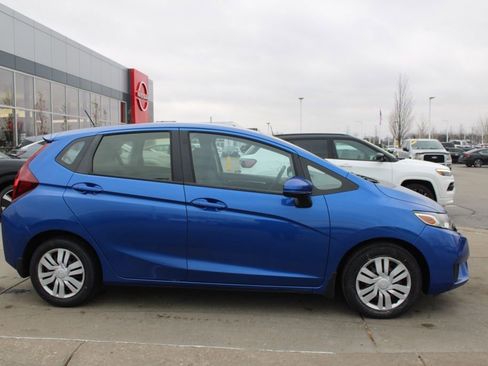Used 2017 Honda Fit LX image 6
