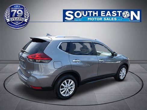 Used 2018 Nissan Rogue SV FWD image 7