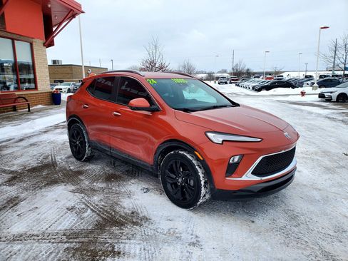 Used 2024 Buick Encore GX Sport Touring w/ Comfort Package image 3