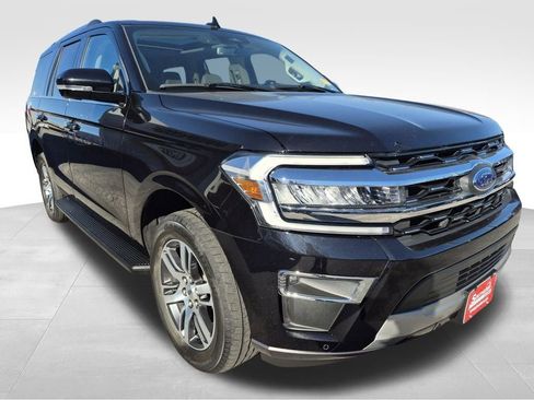 Used 2024 Ford Expedition Limited image 7