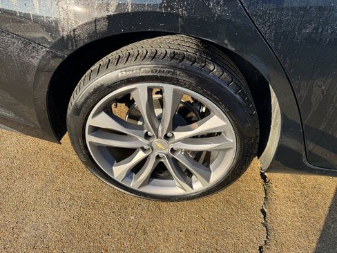 Used 2023 Chevrolet Malibu LT image 11