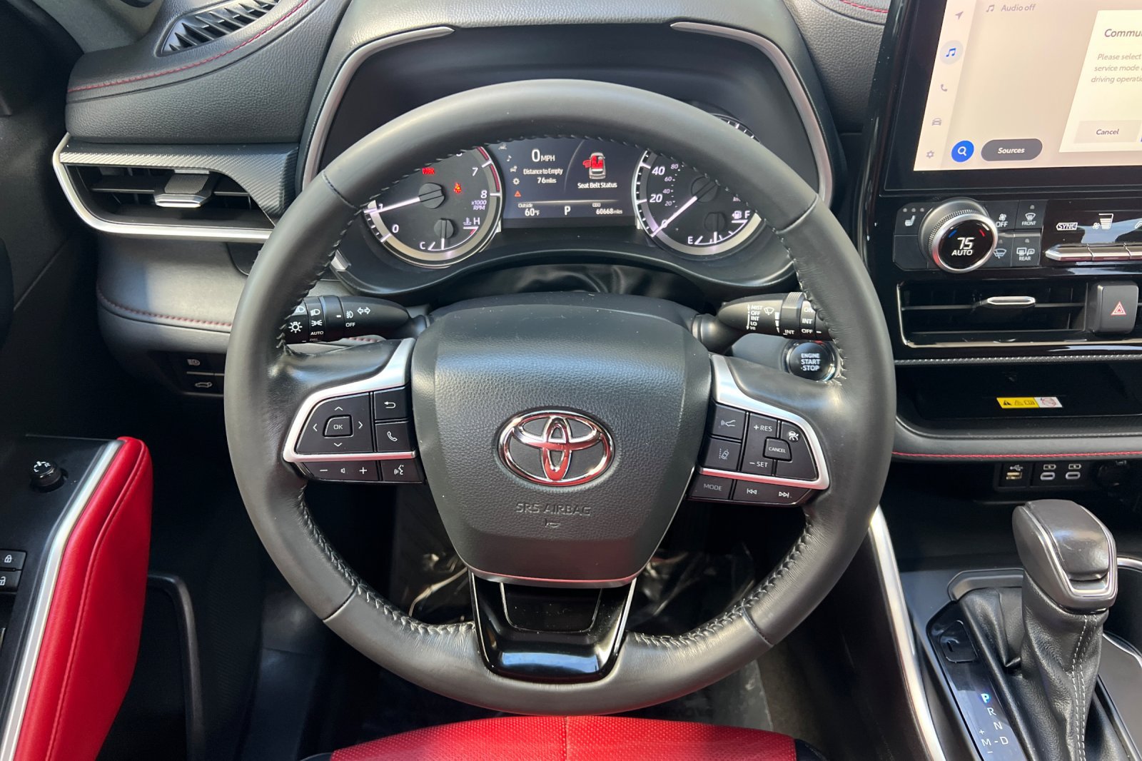 Used 2023 Toyota Highlander XSE AWD/4WD image 14