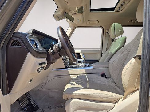 Used 2023 Mercedes-Benz G 550 image 23