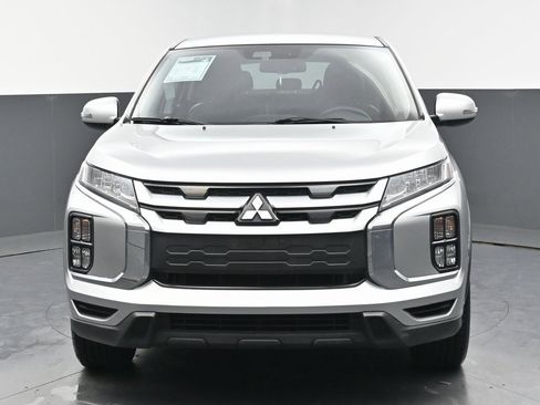 Used 2023 Mitsubishi Outlander Sport SE image 7