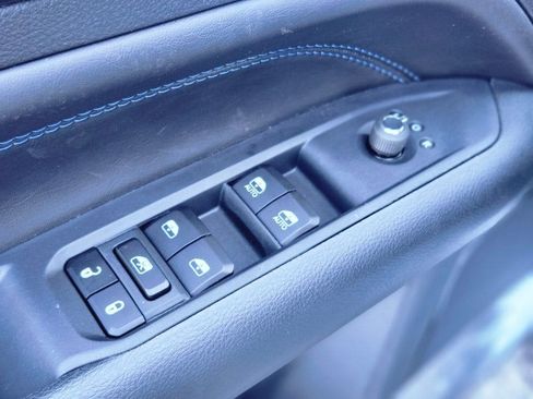 New 2025 Jeep Compass Limited w/ Sun & Sound Group image 17