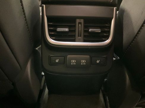 Used 2022 Subaru Outback Limited image 29