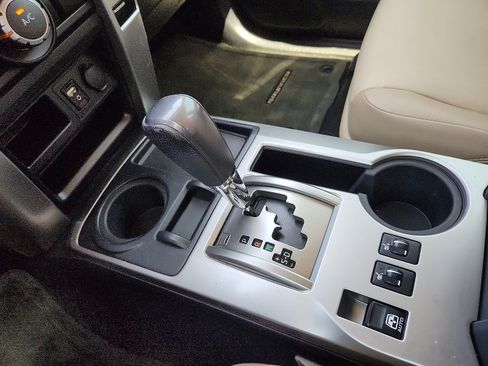 Used 2016 Toyota 4Runner SR5 Premium RWD image 20