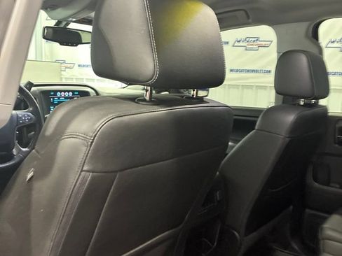 Used 2017 Chevrolet Silverado 1500 LTZ Z71 w/ LTZ Plus Package AWD/4WD image 31