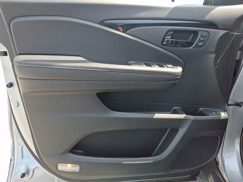 Used 2023 Honda Passport Elite image 12