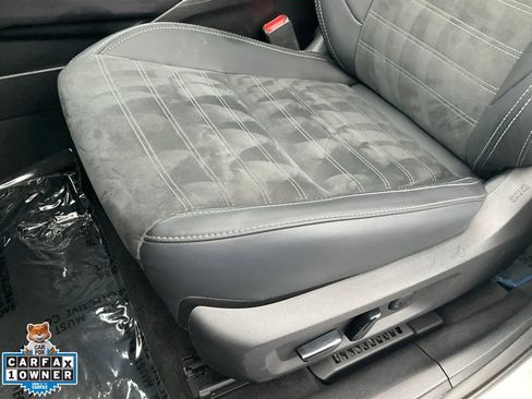 Used 2024 Mitsubishi Outlander SE image 16