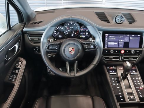 Used 2025 Porsche Macan GTS image 15