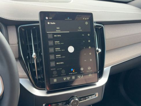 New 2026 Volvo XC90 B6 Plus w/ Protection Package Premier image 22