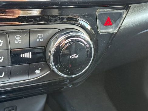 Certified 2025 Chevrolet Trax RS w/ Driver Confidence Package image 29