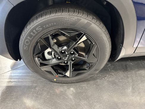 New 2026 Kia Seltos EX image 2