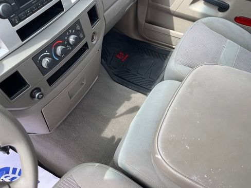 Used 2007 Dodge Ram 1500 Truck SLT RWD image 9