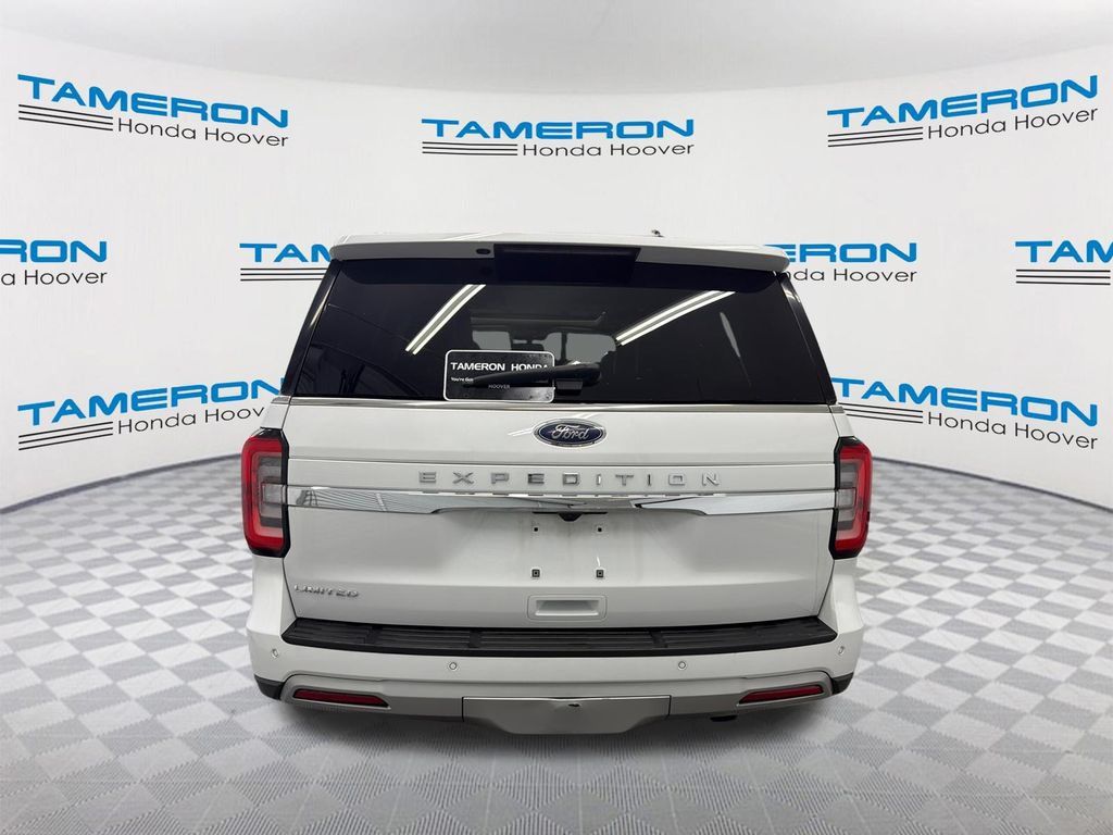 Used 2024 Ford Expedition Limited RWD image 4