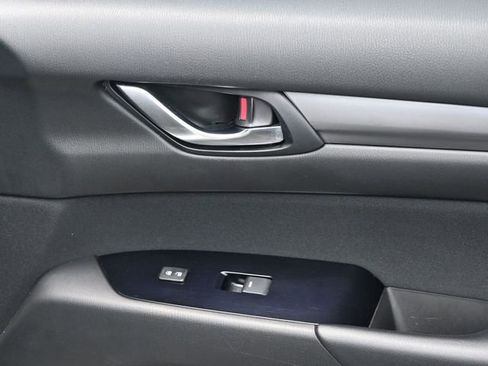 Used 2019 MAZDA CX-5 Sport image 36