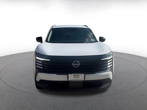 Used 2026 Nissan Kicks SV w/ Cold Weather Package AWD/4WD image 8