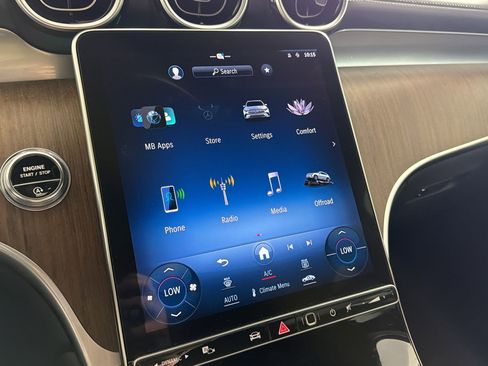 Used 2023 Mercedes-Benz GLC 300 4MATIC image 22