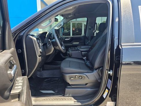 Used 2026 Chevrolet Silverado 2500 Custom w/ Custom Convenience Package AWD/4WD image 9
