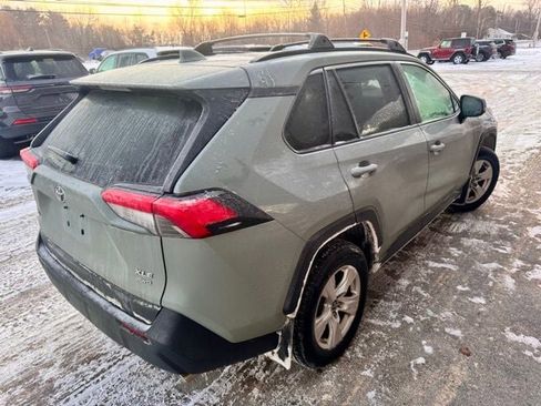 Used 2020 Toyota RAV4 XLE image 5