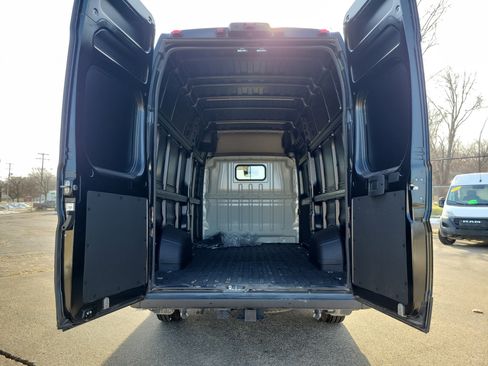 Used 2025 RAM ProMaster 3500 w/ Safety Group image 18