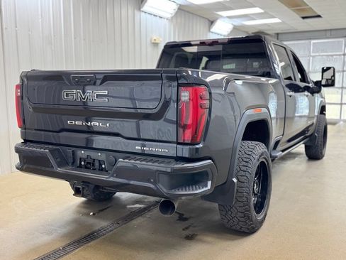 Used 2024 GMC Sierra 2500 Denali Ultimate AWD/4WD image 6