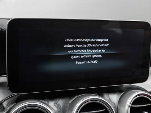 Used 2021 Mercedes-Benz C 300 Sedan image 41