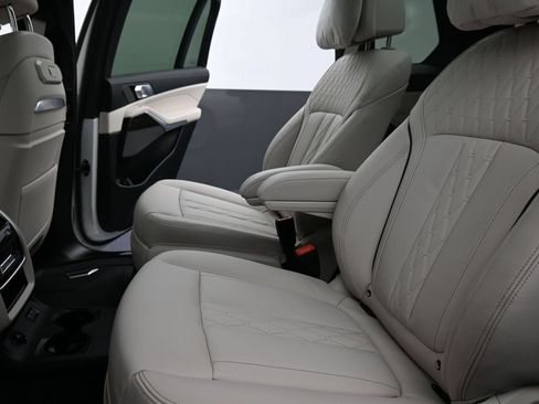 Used 2025 BMW X7 xDrive40i w/ Executive Package AWD/4WD image 16