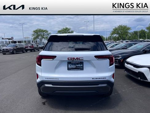 Used 2026 GMC Terrain Elevation w/ LPO, Floor Liner Package FWD image 2