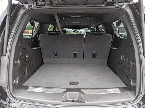 Certified 2025 GMC Yukon XL Denali AWD/4WD image 12