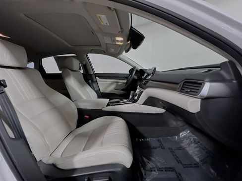 Used 2018 Honda Accord EX-L image 30