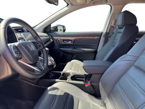 Used 2017 Honda CR-V Touring image 10