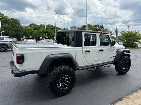 Used 2023 Jeep Gladiator Sport w/ Trailer Tow Package AWD/4WD image 4