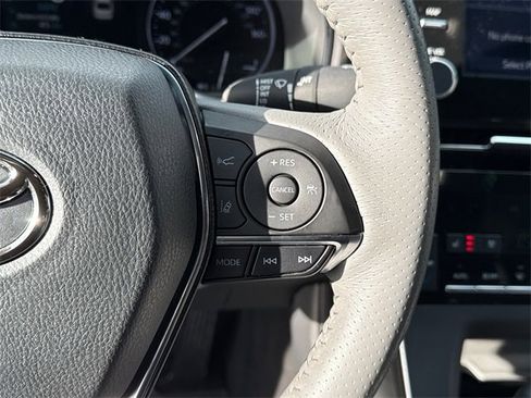 Used 2021 Toyota Avalon Limited w/ Advanced Safety Package image 14