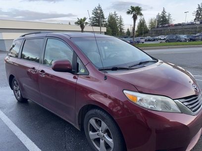 Used 2012 Toyota Sienna LE
