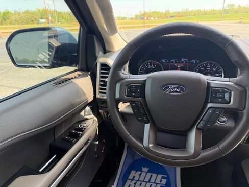 Used 2019 Ford Expedition Max XLT w/ Equipment Group 202A RWD image 17
