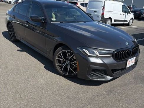 Used 2022 BMW 530i xDrive w/ M Sport Package image 2
