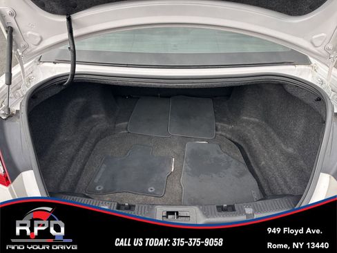 Used 2018 Ford Taurus Limited image 32