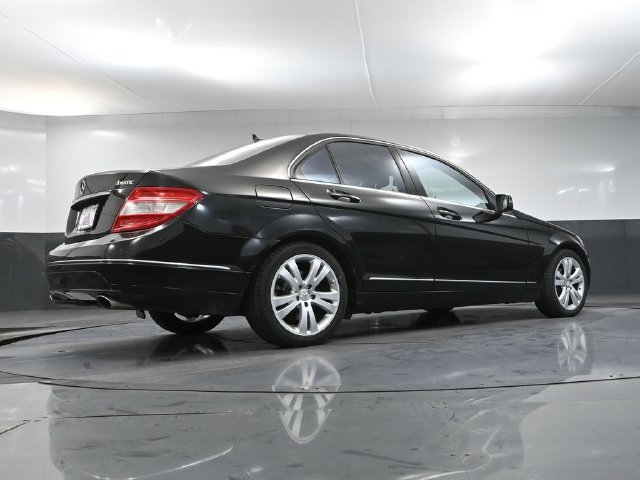 Used 2011 Mercedes-Benz C 300 4MATIC Sedan image 43