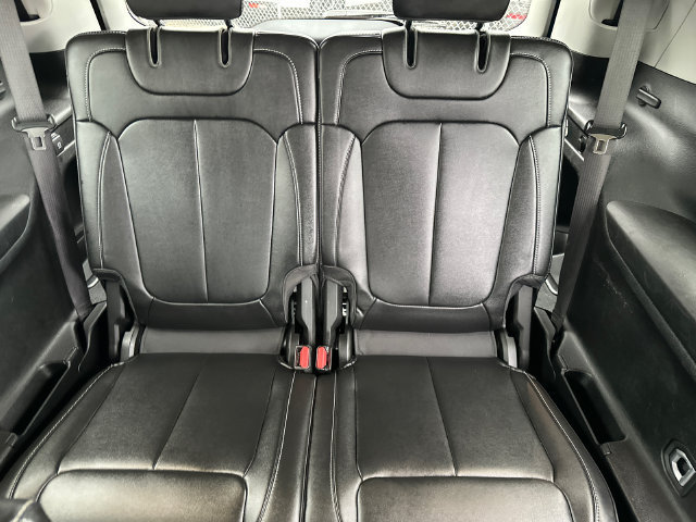 Used 2023 Jeep Grand Cherokee L Limited AWD/4WD image 22