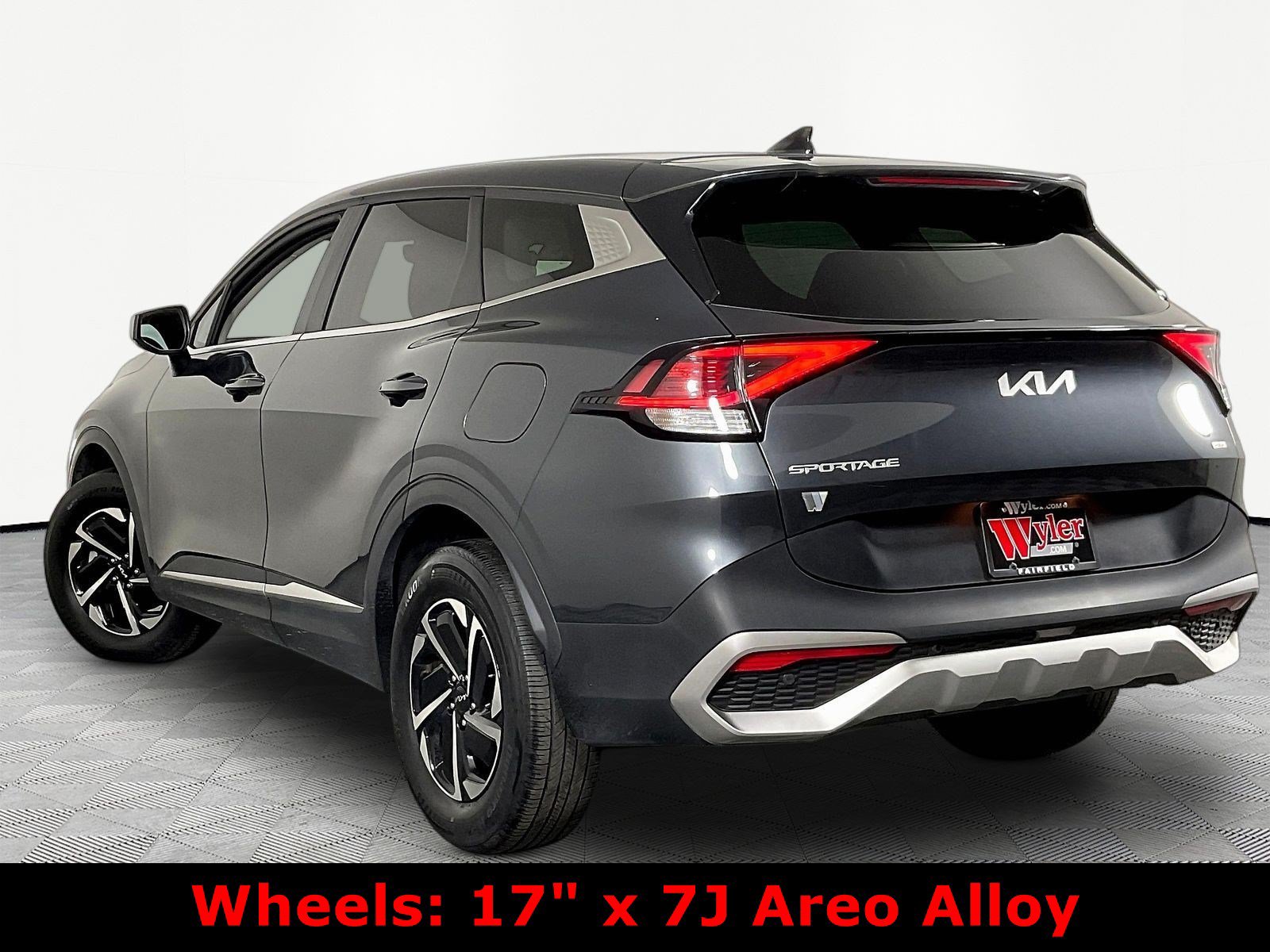 Used 2023 Kia Sportage LX AWD/4WD image 4