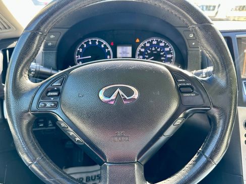 Used 2015 INFINITI Q60 Convertible w/ Premium Package image 18