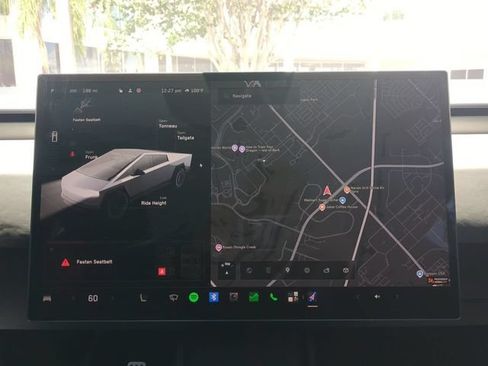Used 2024 Tesla Cybertruck AWD Crew Cab image 24